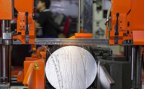 掇刀立式金属带锯床切削出现跑带故障解决方法！